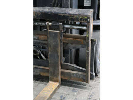 Eléctrico - 4 rodas 2015  Crown FC4525-2.0 (12)