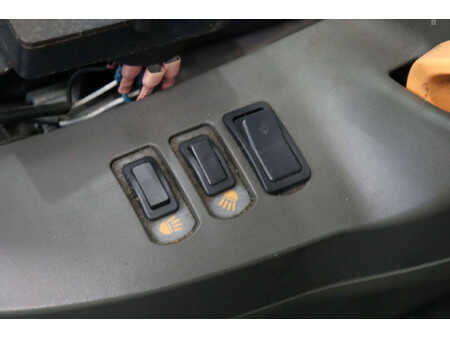 Eléctrico - 4 rodas 2015  Crown FC4525-2.0 (26)