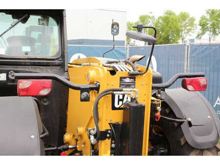 Sollevatori telescopici rigidi 2019  CAT Lift Trucks TH357D (16)