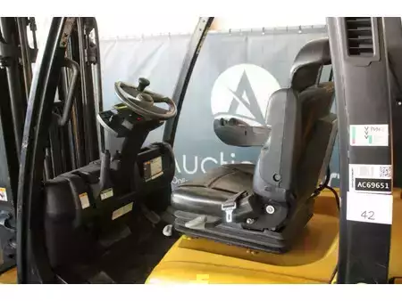 LPG heftrucks 2017  Yale GLP25VX (22)