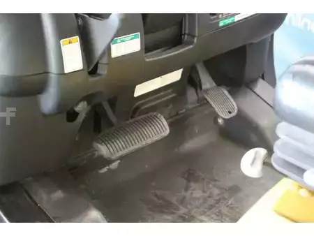 LPG heftrucks 2017  Yale GLP25VX (23)