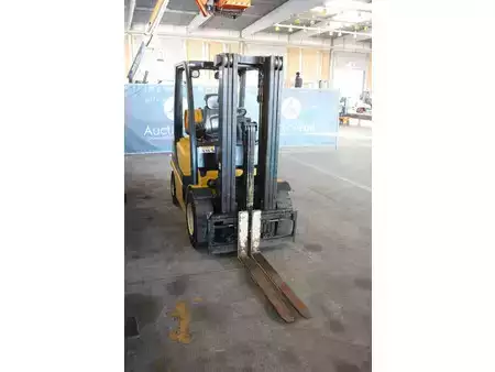 LPG heftrucks 2017  Yale GLP25VX (6)