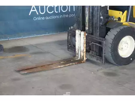 LPG heftrucks 2017  Yale GLP25VX (9)
