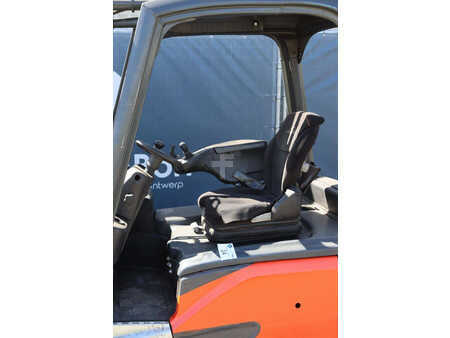 Elektryczne 4-kołowe 2020  Linde E16L-02 (21)