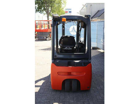 Elektryczne 4-kołowe 2020  Linde E16L-02 (5)