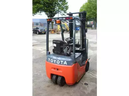 Elektro čtyřkolový VZV 2016  Toyota 8FBE15T (5)