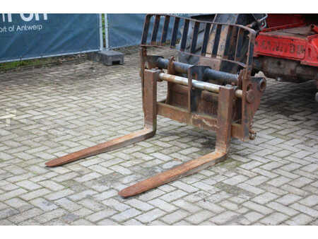 Teleskopstapler-Starr 2006  Manitou MLT 627 T (9)