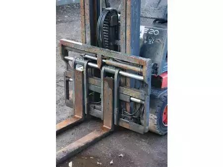Carrelli elettrici 4 ruote 2004  Linde E20P-02 (11)