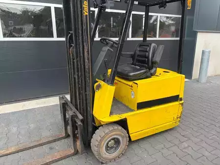 4-wiel elektrische heftrucks 2011  Yale ERP15 (13)