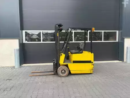 4-wiel elektrische heftrucks 2011  Yale ERP15 (2)