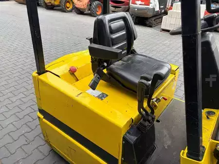 4-wiel elektrische heftrucks 2011  Yale ERP15 (9)