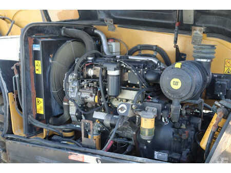 Sollevatori telescopici rigidi 2010  CAT Lift Trucks TH514 (29)