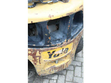Wózki gazowe 2012  Yale GLP25VX (19)