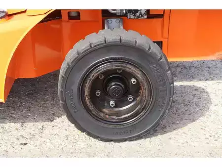 Terrenggående gaffeltruck 2012  Mast Explorer H30DSI 2WD (15)