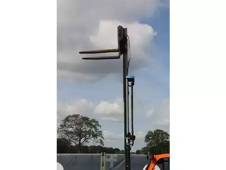 Terrenggående gaffeltruck 2012  Mast Explorer H30DSI 2WD (36)
