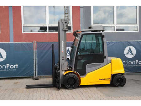 Elektro 4 Rad 2019  Jungheinrich EFG S50 (1)