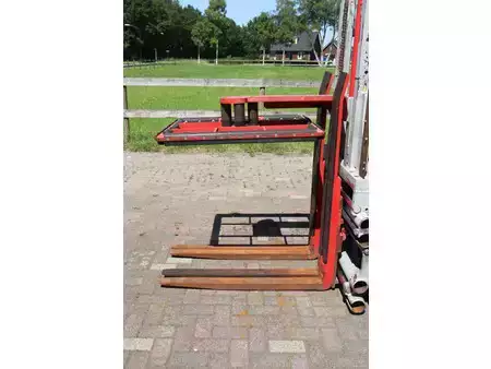Gázüzemű targoncák 2019  Linde H40T-02 (11)