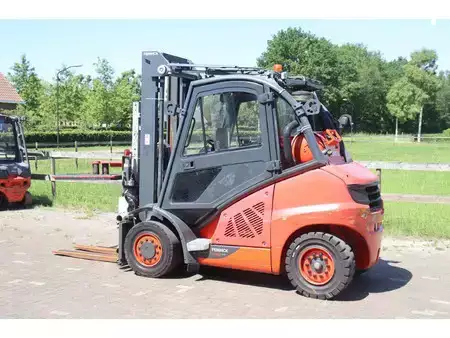 Gázüzemű targoncák 2019  Linde H40T-02 (3)