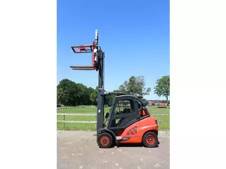 Gázüzemű targoncák 2019  Linde H40T-02 (38)