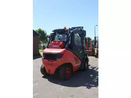 Gázüzemű targoncák 2019  Linde H40T-02 (6)