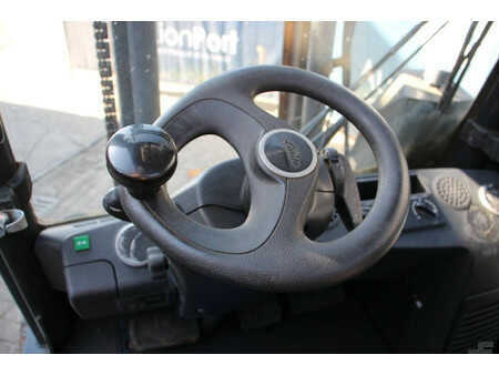 Dieselový VZV 2018  Linde H35D-02 (22)