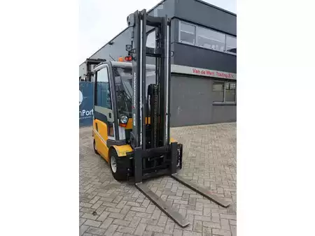 Chariots électriques à 4 roues - Jungheinrich EFG430 (7)