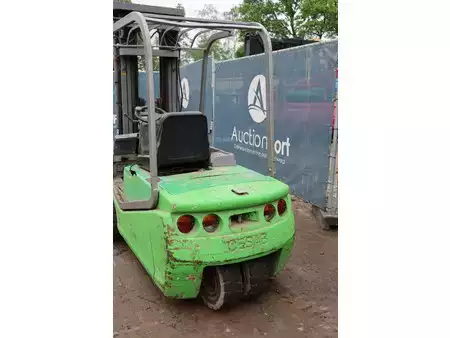 Elektro 4 Rad 2000  Cesab Blitz 320 (16)
