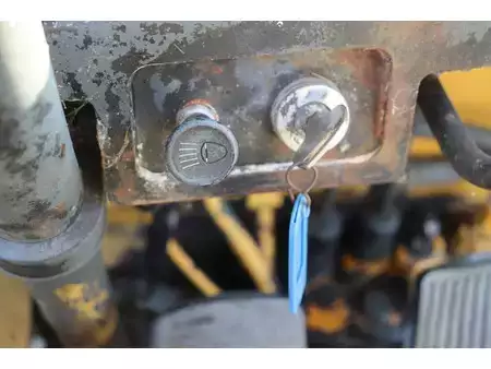 Diesel truck - Komatsu  (23)