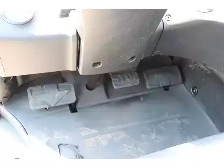 Carrelli elettrici 4 ruote 2018  Linde E20 (23)