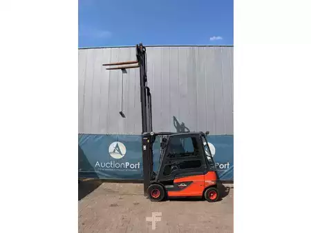 Carrelli elettrici 4 ruote 2018  Linde E20 (26)