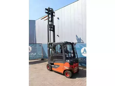 Carrelli elettrici 4 ruote 2018  Linde E20 (27)