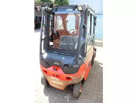 Carrelli elettrici 4 ruote 2018  Linde E20 (5)