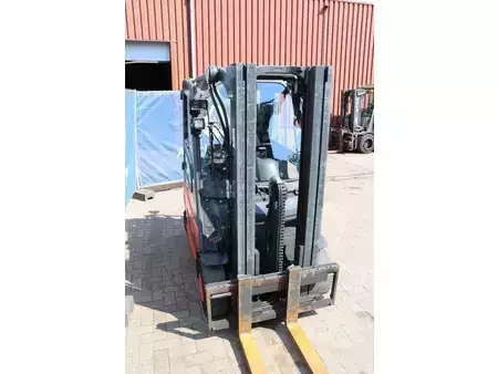Carrelli elettrici 4 ruote 2018  Linde E20 (6)
