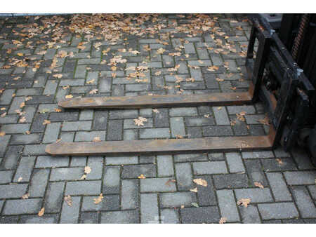 Elektro čtyřkolový VZV 2013  Hyster J1.8XNT MWB (12)