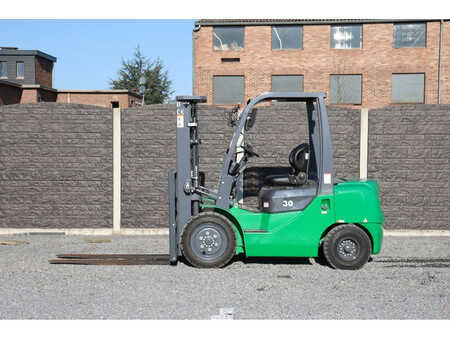 Wózki widłowe diesel 2024  Yanmar FD30 (2)