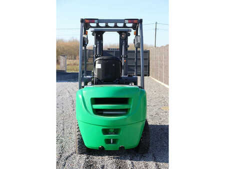 Wózki widłowe diesel 2024  Yanmar FD30 (4)