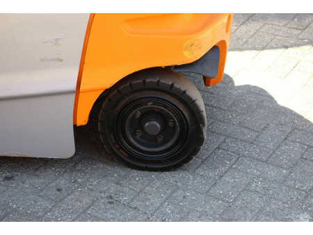 Carrelli elettrici 4 ruote 2019  Still RX60-35 (16)