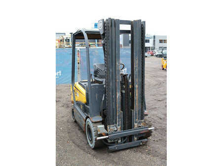 Sähkö - 4 pyör 2009  OM XE 25 (7)