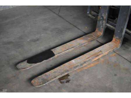 El Truck - 4-hjul 2006  Still R20-20p (10)