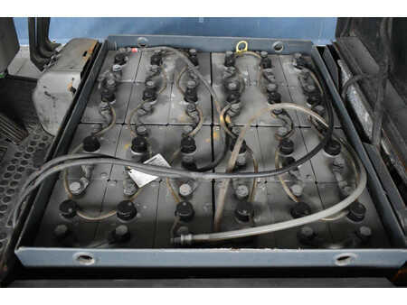 El Truck - 4-hjul 2006  Still R20-20p (23)