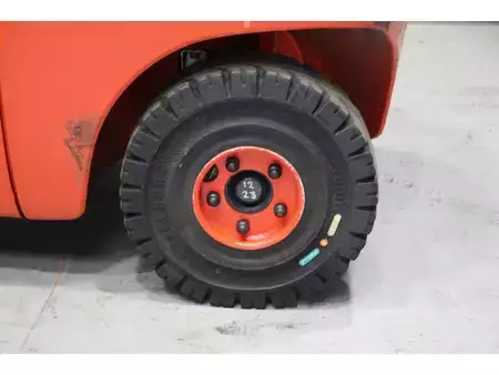 Dieselový VZV 2019  Linde H35D-02 (14)