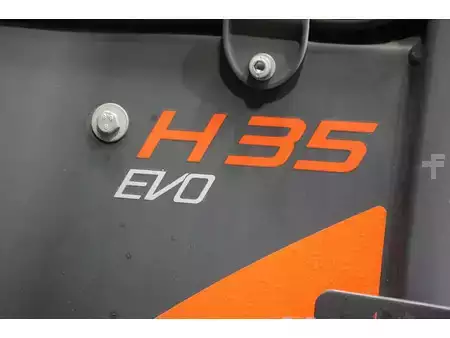Dieselový VZV 2019  Linde H35D-02 (15)