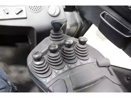 LPG VZV 2019  Linde H40T-02 (22)