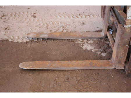 Dieseltrukki 2009  Manitou CD 25 P (12)