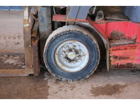 Dieseltrukki 2009  Manitou CD 25 P (14)