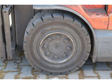 Carrelli elettrici 4 ruote 2008  Toyota 7FBMF30 (14)