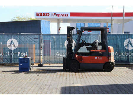 Carrelli elettrici 4 ruote 2008  Toyota 7FBMF30 (2)