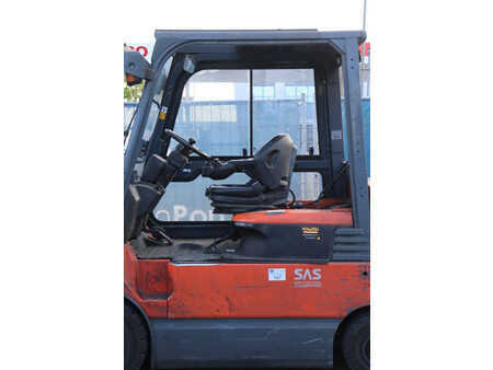 Carrelli elettrici 4 ruote 2008  Toyota 7FBMF30 (21)