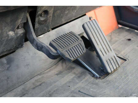 Carrelli elettrici 4 ruote 2008  Toyota 7FBMF30 (25)