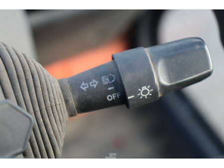 Carrelli elettrici 4 ruote 2008  Toyota 7FBMF30 (28)